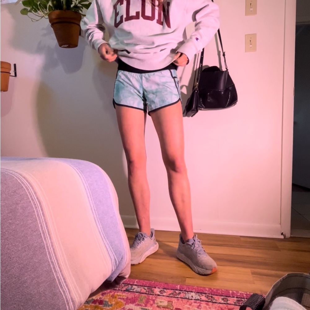 Lu lu lemon shorts!
